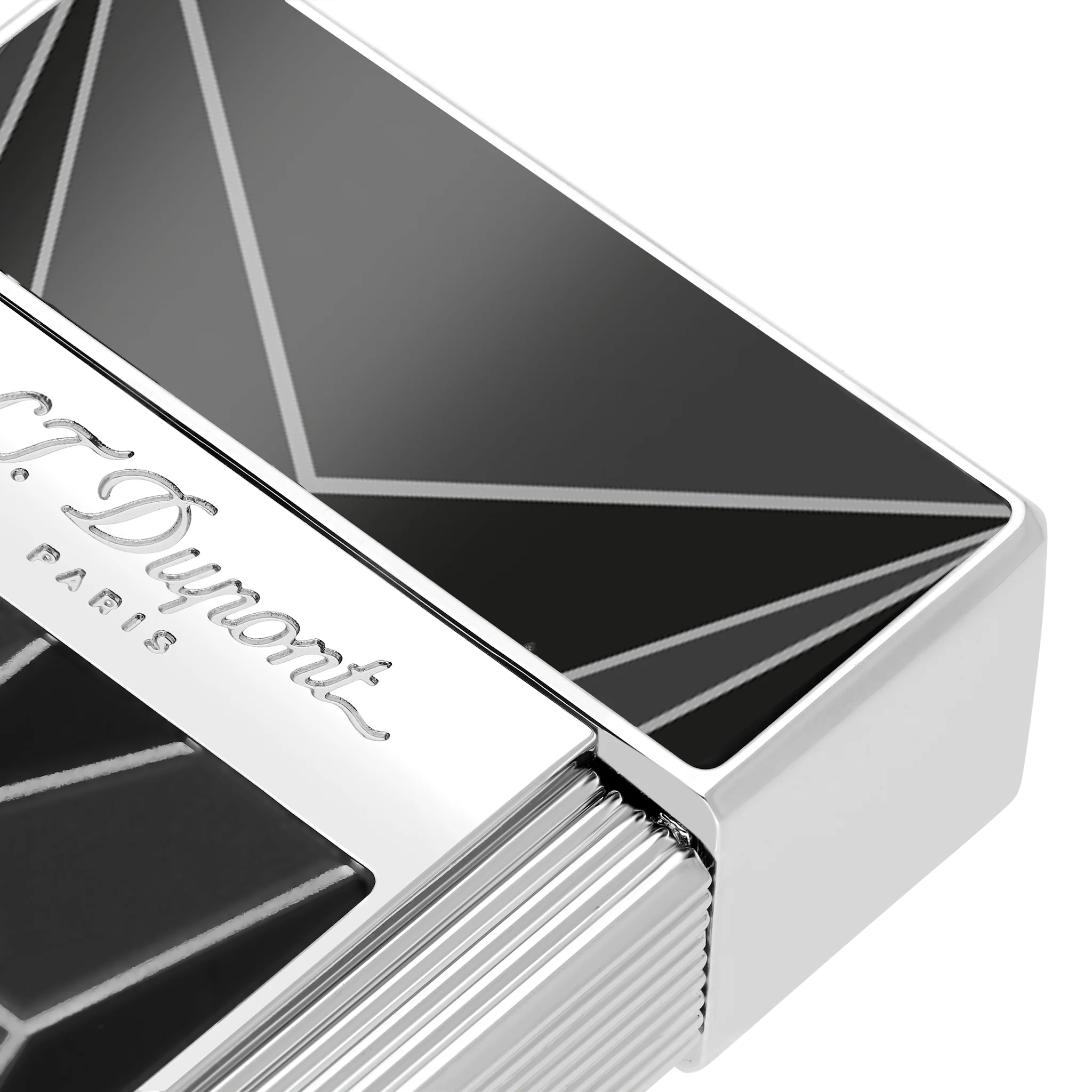 Lacquered lighter - Image 2