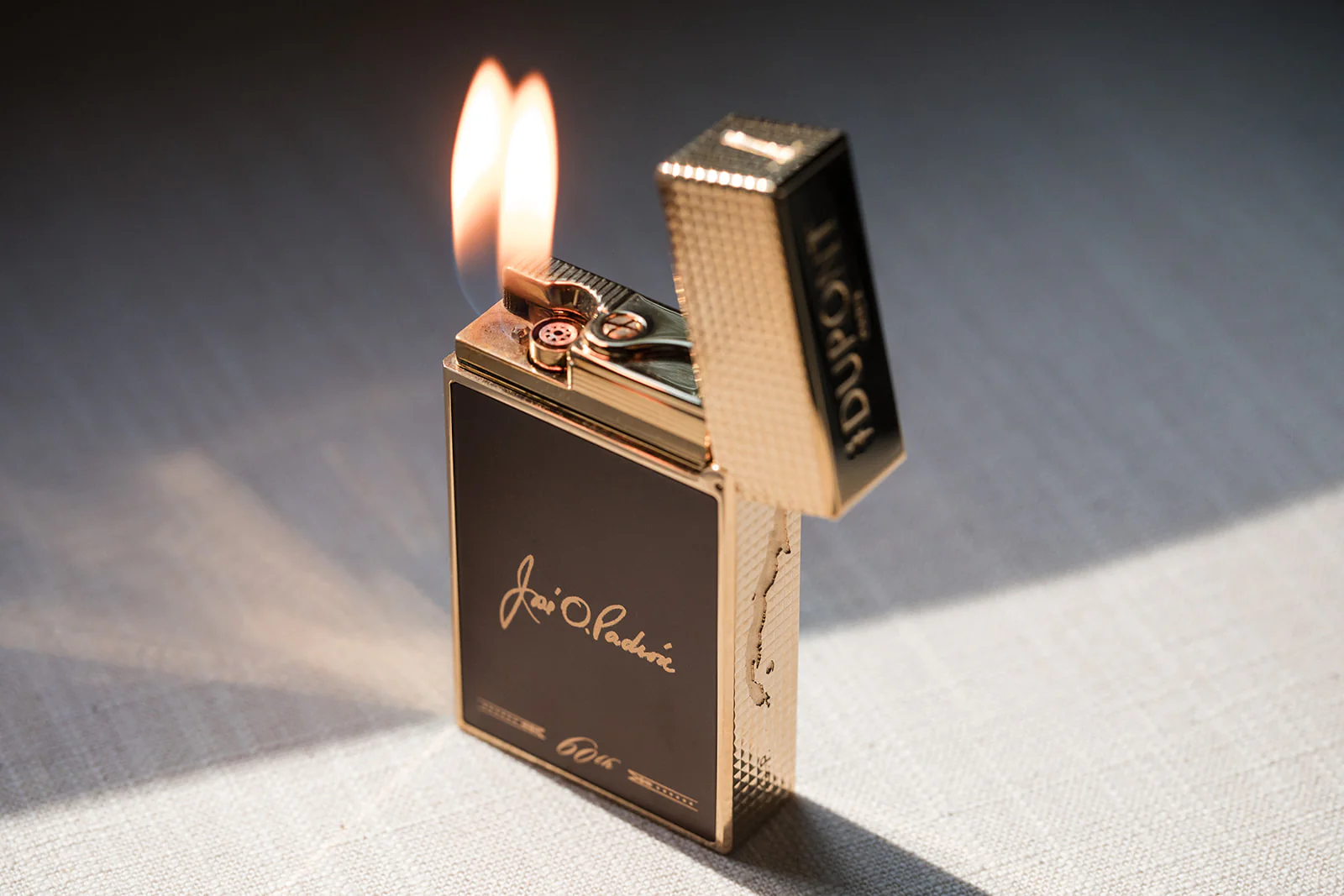 Lacquered Lighter - Image 6